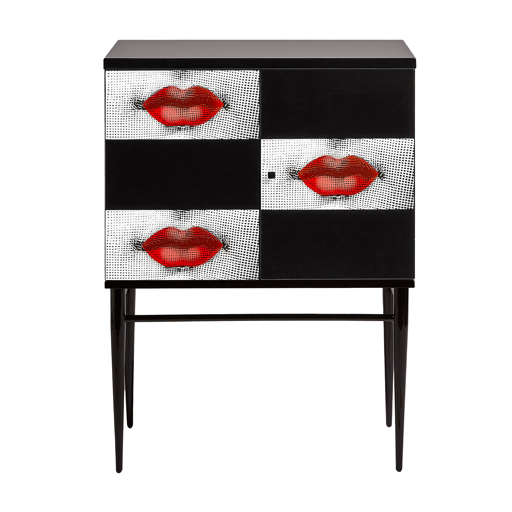 Kiss Cabinet D me Project Interiors